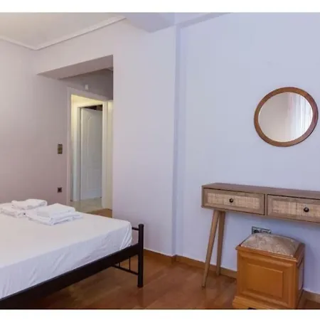 Luxury 2br Retreat In Marousi Apartment