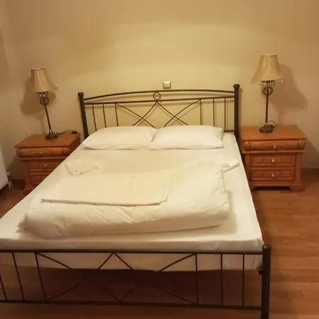 Apartment Luxury 2br Retreat In Marousi